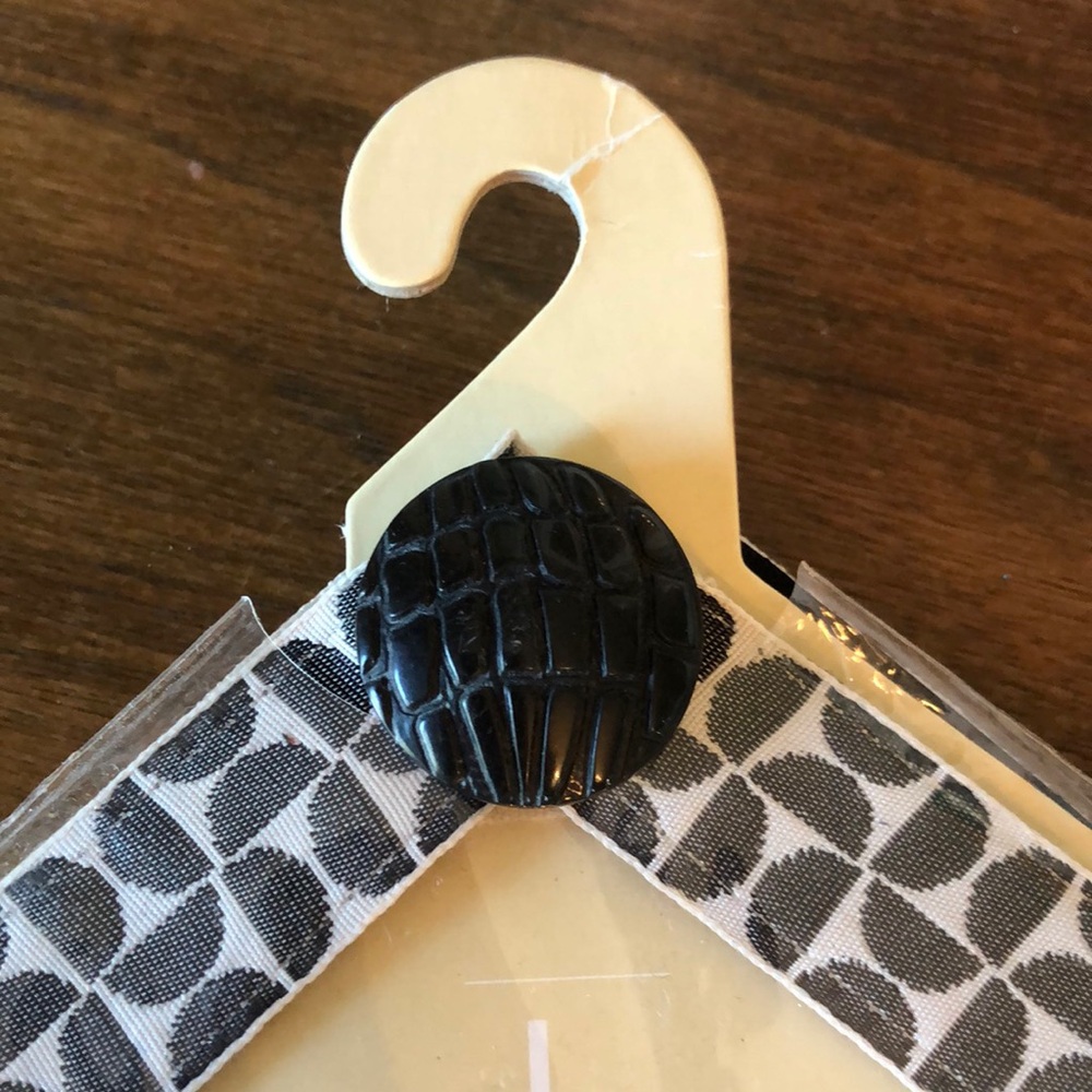 Lindsay Phillips Justine SwitchFlops Straps. New in package. - Picture 4 of 5